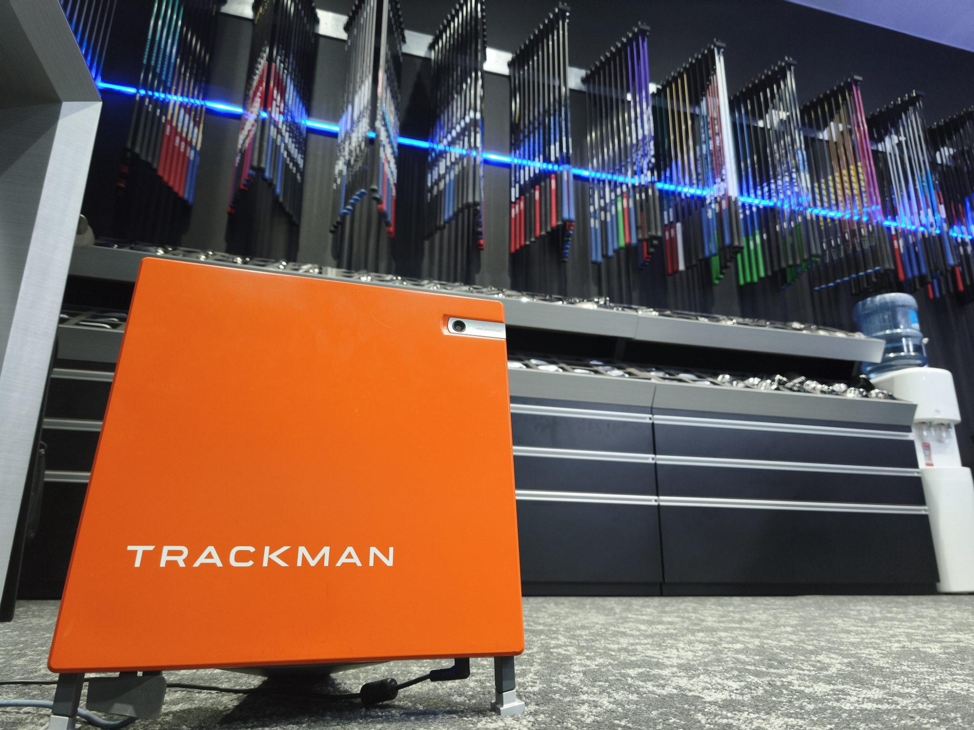 自社ビルダーによる精密制作